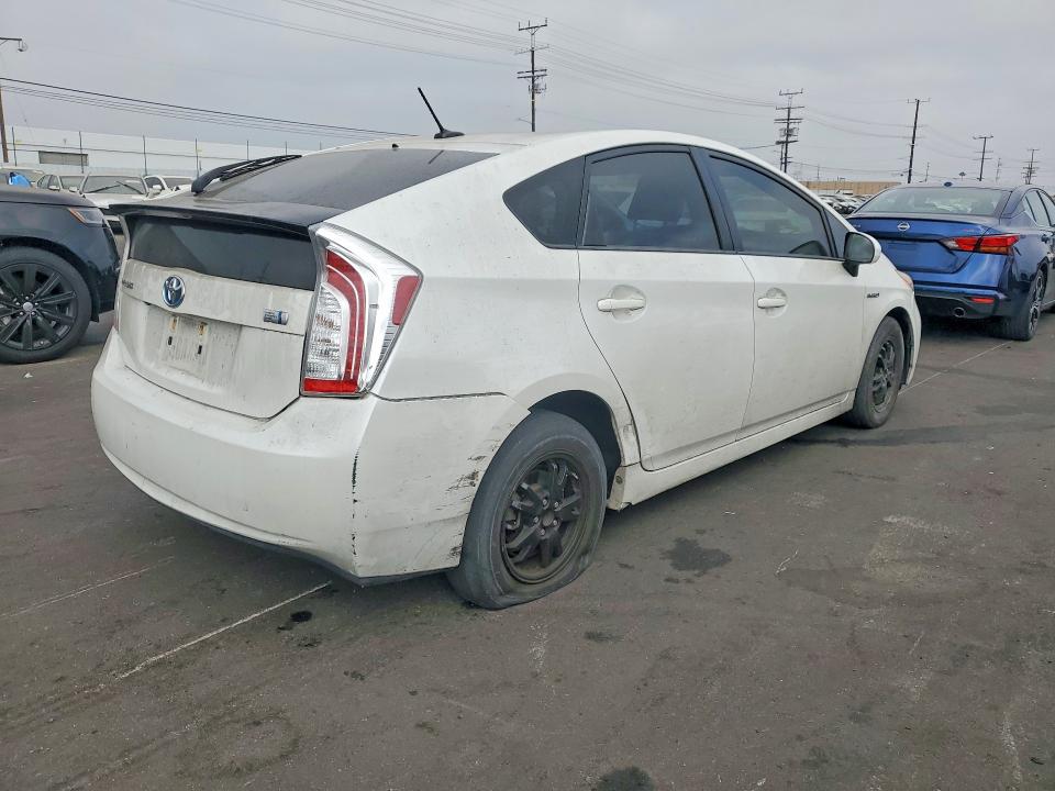 2014 Toyota VIN JTDKN3DU5E0390917 COPART salvage auction — MINOR DENT/SCRATCHES, Ca - Salvage Certificate, sold $3,300 on 2026-07-08 (photo 3)