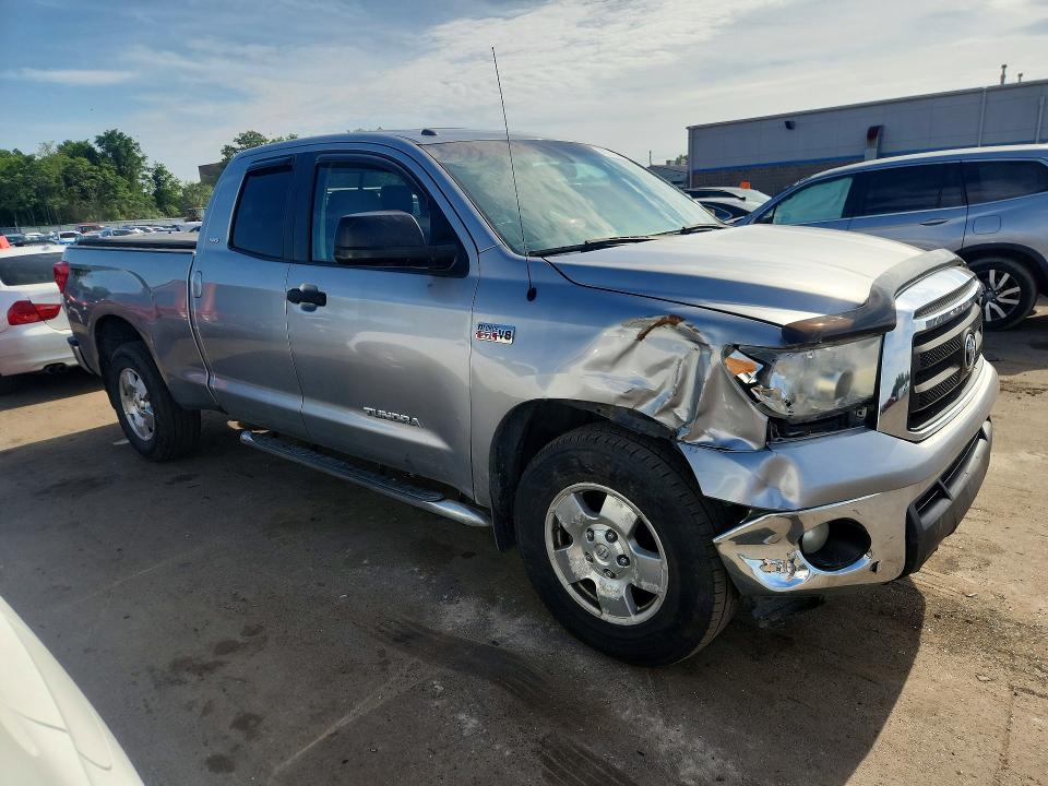 2010 Toyota Tundra VIN 5TFUY5F10AX102172 COPART salvage auction — SIDE, NY - CERT OF TITLE-SALVAGE, sold $4,050 on 2026-07-31 (photo 4)
