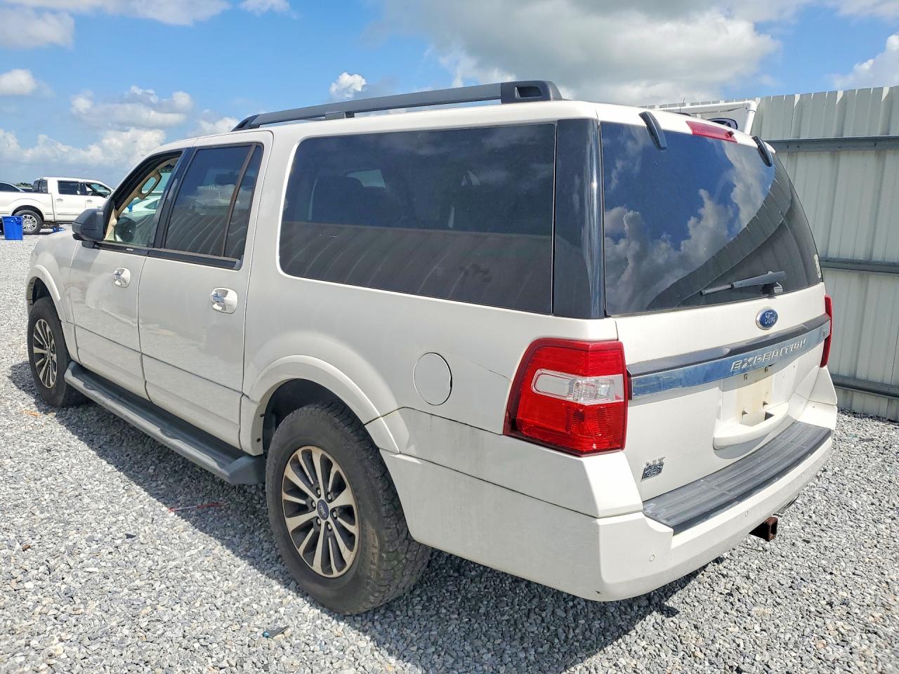 2016 Ford Expedition VIN 1FMJK1HT5GEF43761 COPART salvage auction — Minor Dent/Scratches, TX - CERTIFICATE OF TITLE, sold $1,050 on 2026-07-07 (photo 2)
