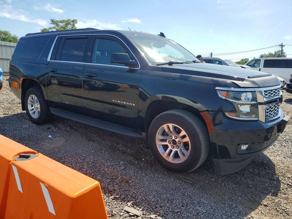 2016 Chevrolet Suburban VIN 1GNSKHKC6GR368172 COPART salvage auction — MINOR DENT/SCRATCHES, NJ - CERTIFICATE OF TITLE, sold $3,350 on 2026-07-02 (photo 4)