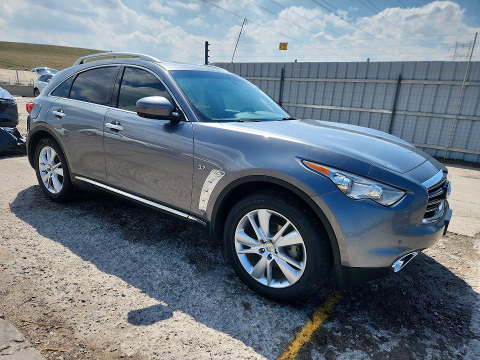 2014 Infiniti VIN JN8CS1MW9EM411946 COPART salvage auction — REAR END, Co - Salvage Title, sold $3,100 on 2026-07-22 (photo 4)