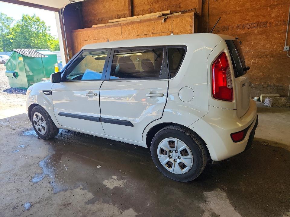 2013 Kia Soul VIN KNDJT2A56D7531136 COPART salvage auction — MECHANICAL, Nj - Certificate Of Title, sold $350 on 2026-07-02 (photo 2)