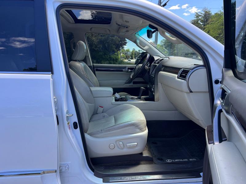 2017 Lexus Gx VIN JTJBM7FX5H5167718 COPART salvage auction — MINOR DENT/SCRATCHES, Tx - Certificate Of Title (P), sold $17,900 on 2026-07-08 (photo 5)