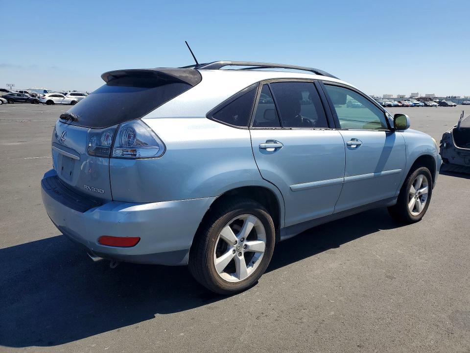2005 Lexus Rx VIN JTJHA31U450075226 COPART salvage auction — MINOR DENT/SCRATCHES, Ca - Dis/Dlr/Exp Only Clean Title, sold $1,400 on 2026-07-29 (photo 3)