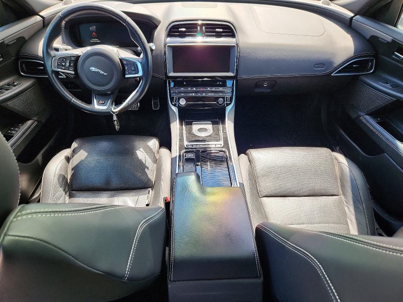 2018 Jaguar Xe VIN SAJAM4FV6JCP17040 COPART salvage auction — MINOR DENT/SCRATCHES, Nd - Salvage Previously Branded, sold $975 on 2026-07-06 (photo 8)