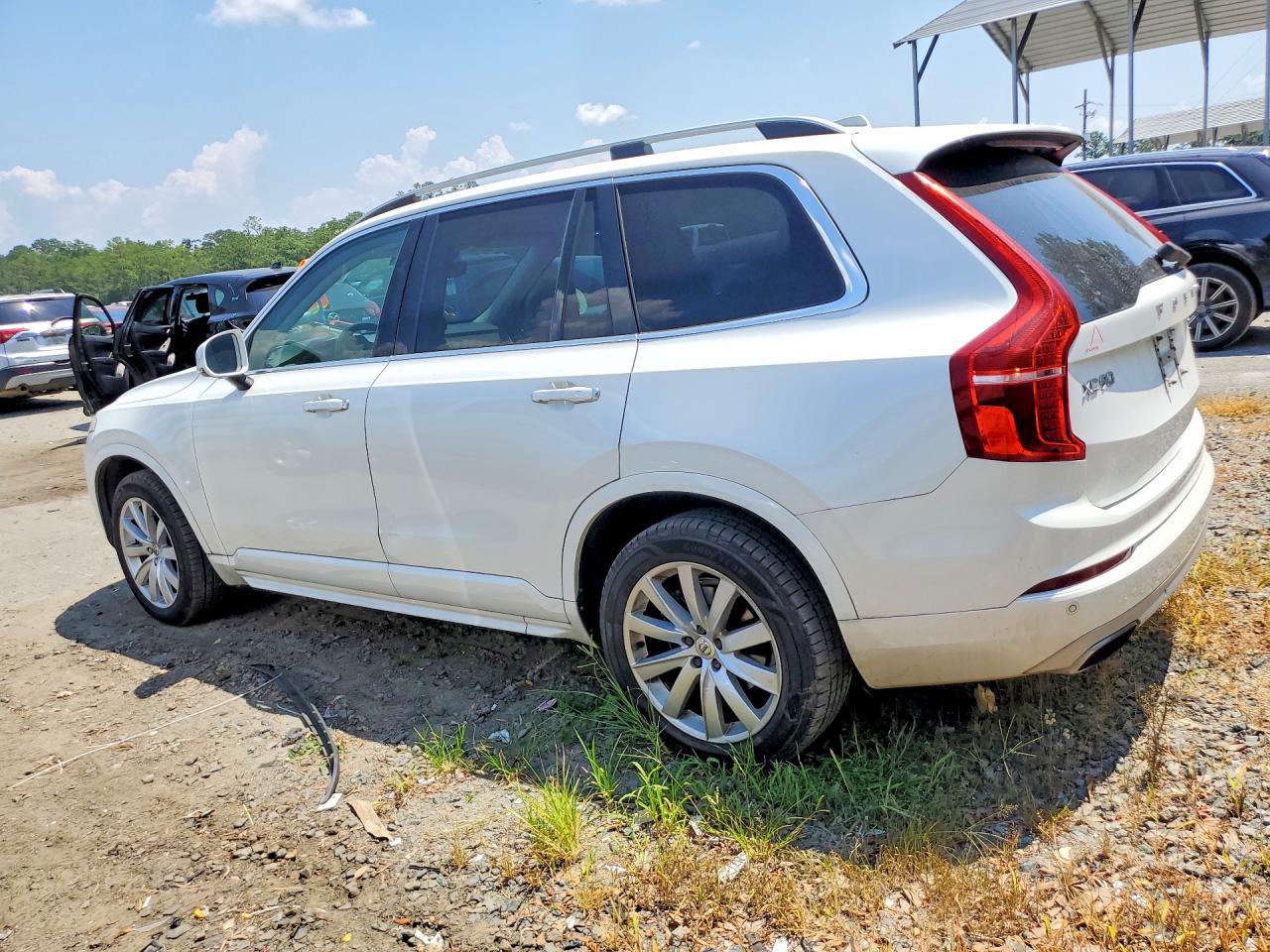2016 Volvo VIN YV4A22PK9G1065903 COPART salvage auction — Normal Wear, Ct - Clean Title, sold $4,400 on 2026-09-08 (photo 2)
