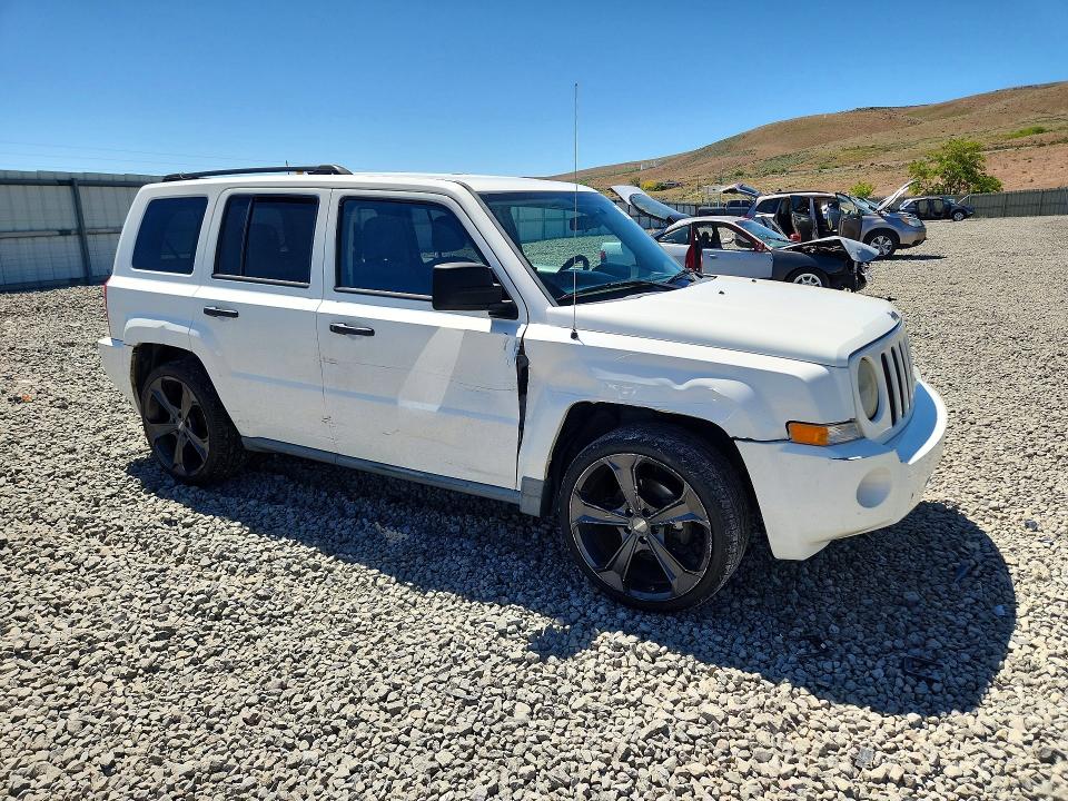 2010 Jeep Liberty (patriot) VIN 1J4NT1GA9AD624675 COPART salvage auction — SIDE, Nv - Salvage Title, sold $500 on 2026-08-20 (photo 4)