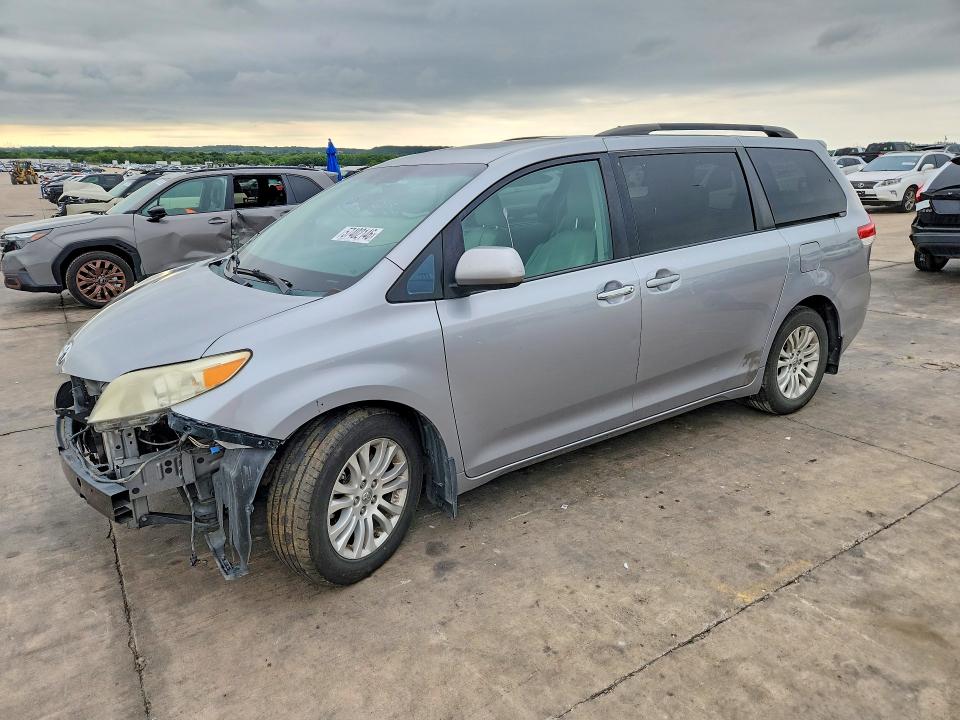 2012 Toyota Sienna VIN 5TDYK3DC1CS276921 COPART salvage auction — FRONT END, Tx - Salvage Vehicle Title, sold $1,600 on 2026-07-07 (photo 1)