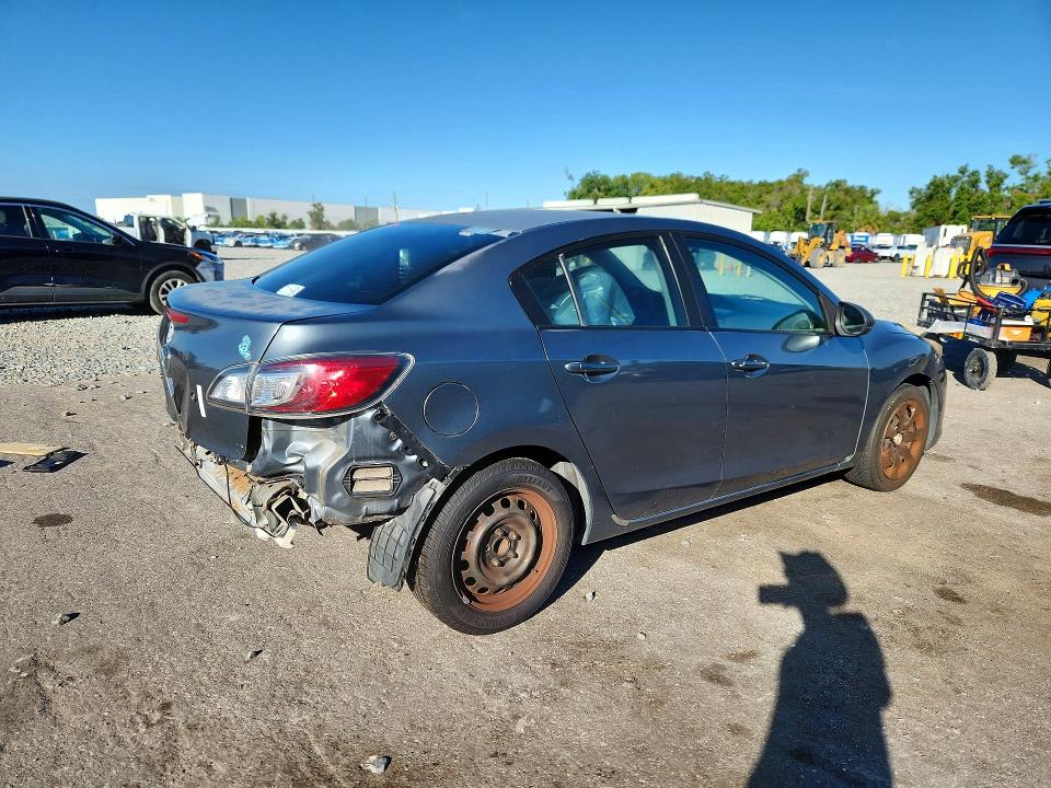 2013 Mazda 3 VIN JM1BL1TF1D1722020 COPART salvage auction — REAR END, Sc - Cert Of Title-Salvage, sold $350 on 2026-07-15 (photo 3)