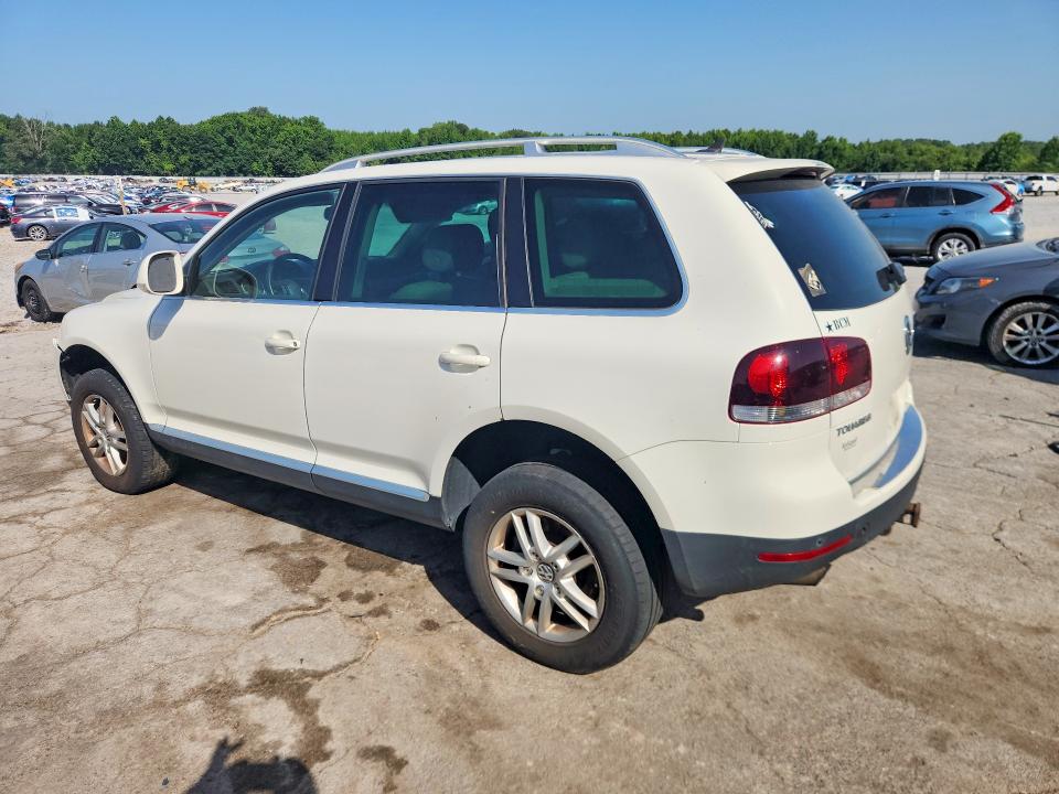 2009 Volkswagen Touareg VIN WVGBE77L59D015999 COPART salvage auction — WATER/FLOOD, Tn - Salvage Cert-Water Damage, sold $400 on 2026-07-09 (photo 2)