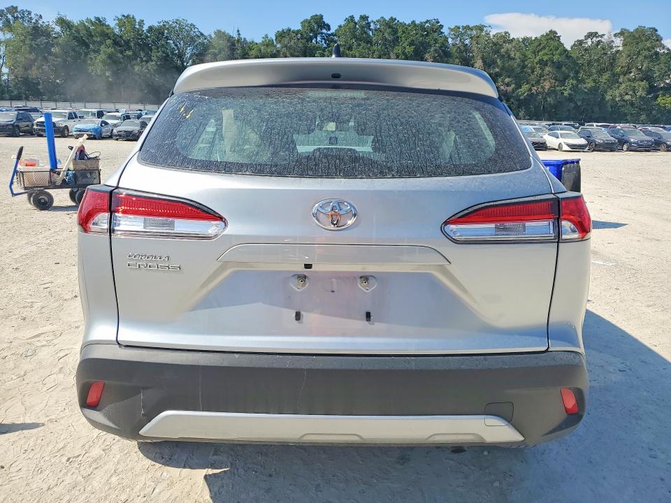 2025 Toyota Corolla cross VIN 7MUAAAAG8SV123814 COPART salvage auction — FRONT END, Fl - Certificate Of Title, sold $7,200 on 2026-07-21 (photo 6)