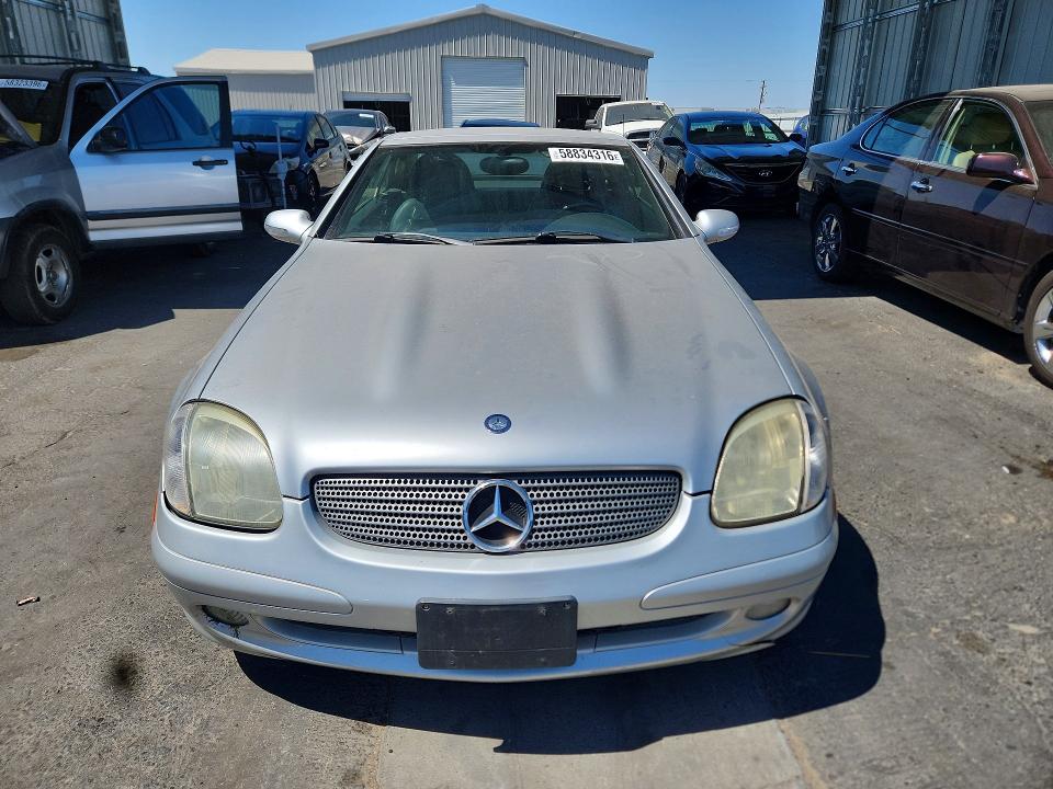 2002 Mercedes-benz Slk-klasse VIN WDBKK49F62F252545 COPART salvage auction — FRONT END, Ca - Salvage Certificate, sold $475 on 2026-07-13 (photo 5)