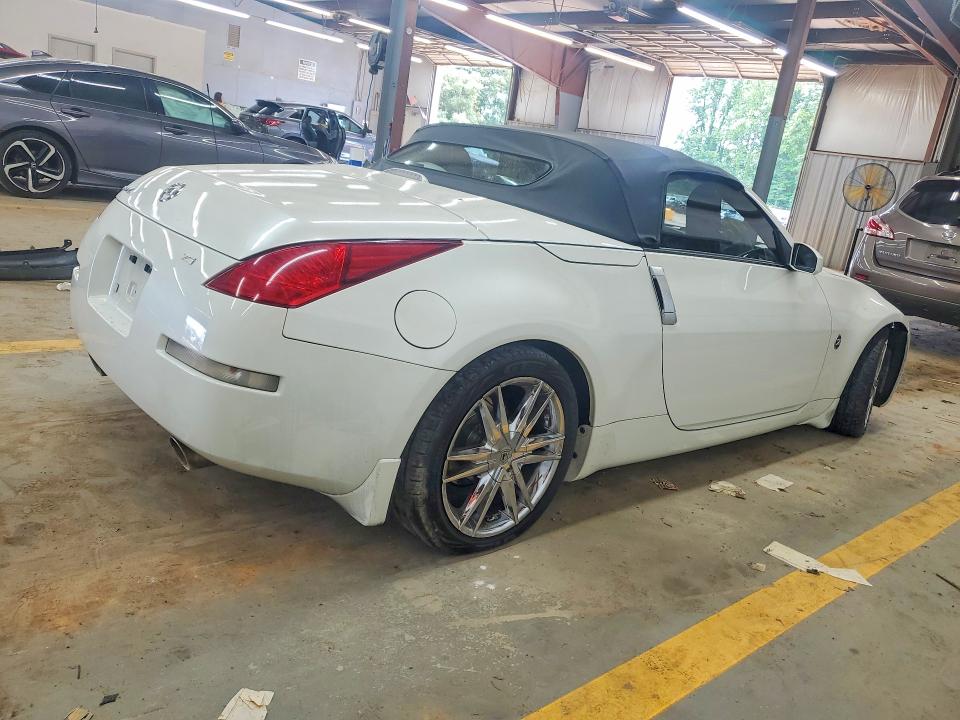 2004 Nissan 350z VIN JN1AZ36A74M252616 COPART salvage auction — REAR END, Nc - Salvage Certificate Of Title, sold $175 on 2026-07-29 (photo 3)