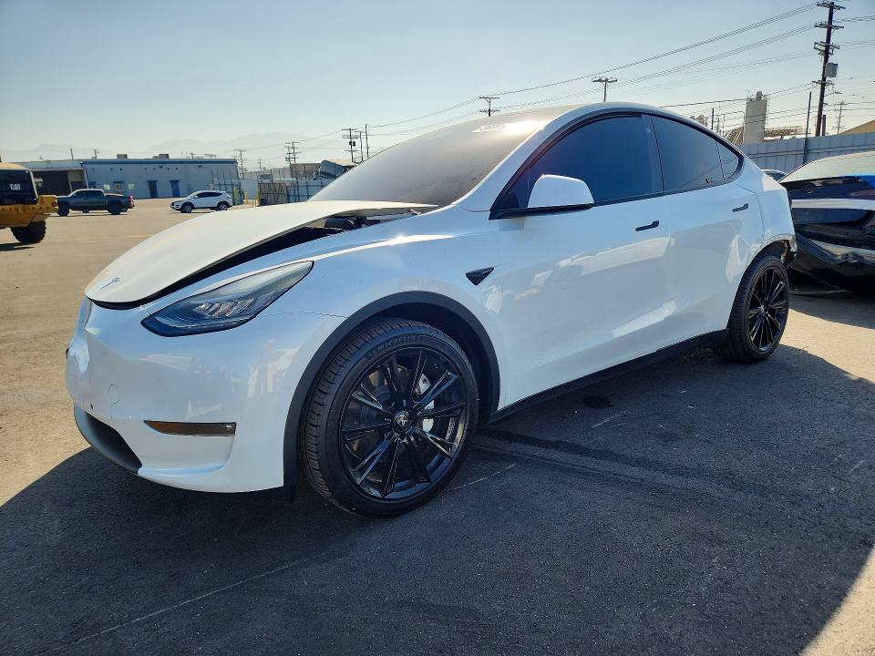 2021 Tesla Model y VIN 5YJYGDEE7MF202643 COPART salvage auction — FRONT END, Ca - Salvage Certificate, sold $8,200 on 2026-07-27 (photo 1)