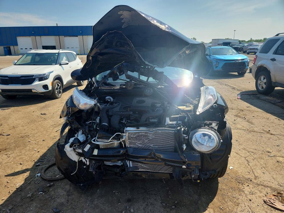 2014 Nissan Juke VIN JN8AF5MR2ET357974 COPART salvage auction — FRONT END, Mi - Certificate Of Title, sold $575 on 2026-07-14 (photo 5)