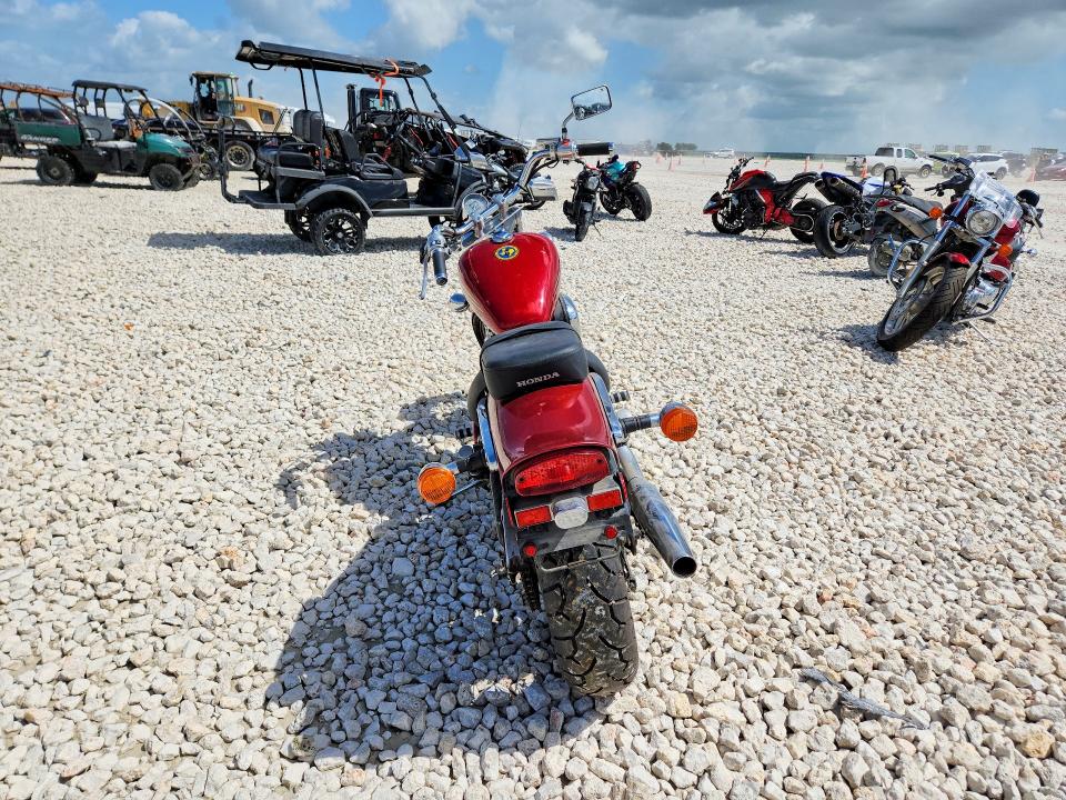 2003 Honda Vt600 VIN JH2PC213X3M400632 COPART salvage auction — MECHANICAL, Tx - Certificate Of Title, sold $400 on 2026-07-02 (photo 4)