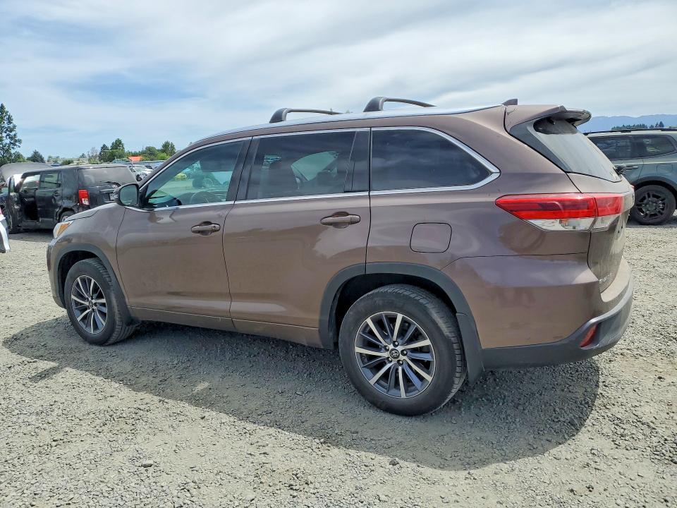 2017 Toyota Highlander VIN 5TDJZRFH1HS457856 COPART salvage auction — REAR END, Or - Salvage Title Certificate, sold $6,400 on 2026-07-21 (photo 2)