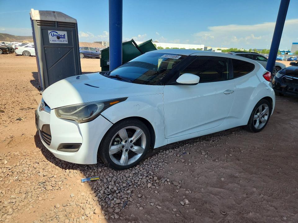2015 Hyundai Veloster VIN KMHTC6AD6FU230874 COPART salvage auction — FRONT END, Salvage Title, sold $175 on 2026-07-28 (photo 1)