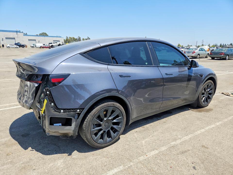 2021 Tesla Model y VIN 5YJYGDEEXMF157438 COPART salvage auction — REAR END, CA - SALVAGE CERTIFICATE, sold $500 on 2026-07-28 (photo 3)