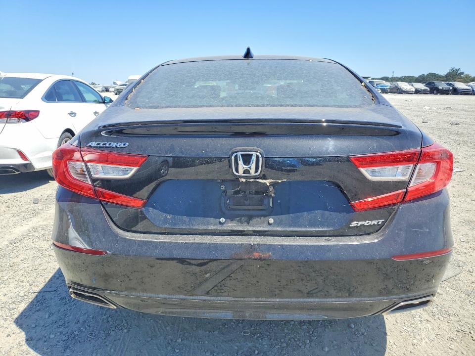 2018 Honda Accord VIN 1HGCV1F34JA267757 COPART salvage auction — VANDALISM, Ca - Salvage Certificate, sold $15 on 2026-07-30 (photo 6)