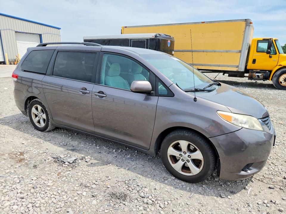 2013 Toyota VIN 5TDKK3DC4DS381203 COPART salvage auction — REAR END, Il - Salvage Certificate, sold $1,500 on 2026-07-06 (photo 4)