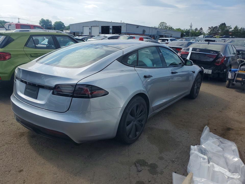 2025 Tesla Model s VIN 5YJSA1E58SF548428 COPART salvage auction — FRONT END, Salvage Title, sold $30,250 on 2026-08-28 (photo 3)
