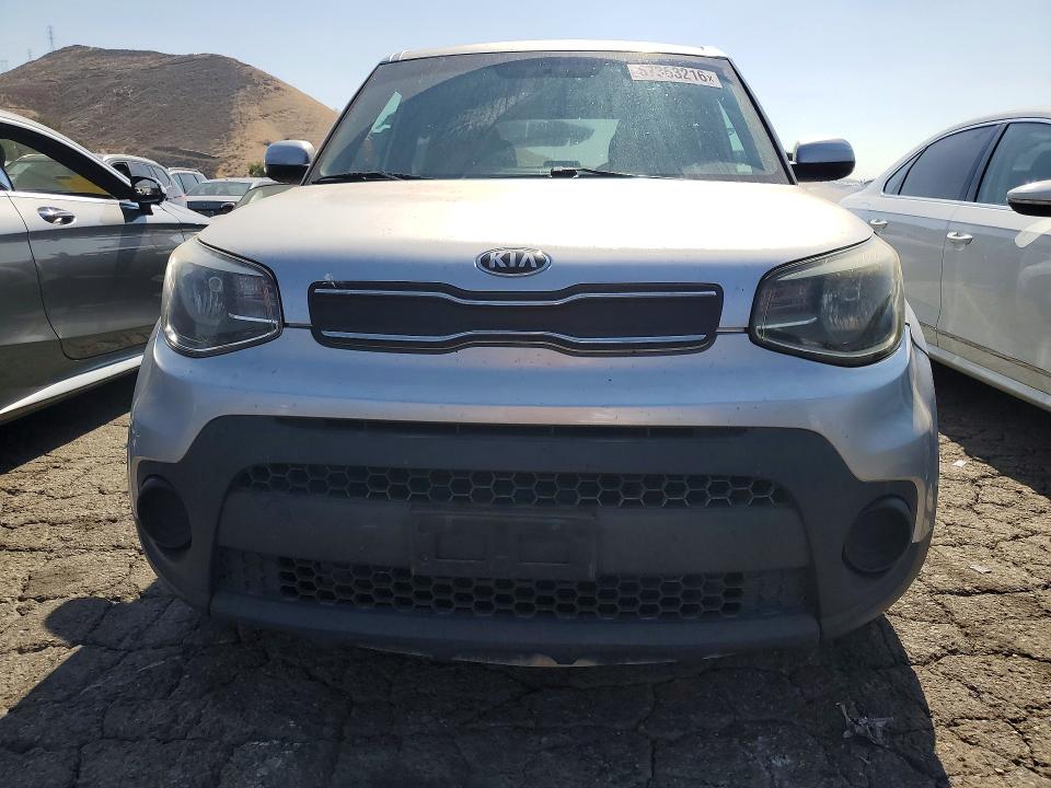2018 Kia Soul VIN KNDJN2A20J7622091 COPART salvage auction — MINOR DENT/SCRATCHES, Ca - Cert Of Title-Salvaged, sold $2,050 on 2026-07-09 (photo 5)