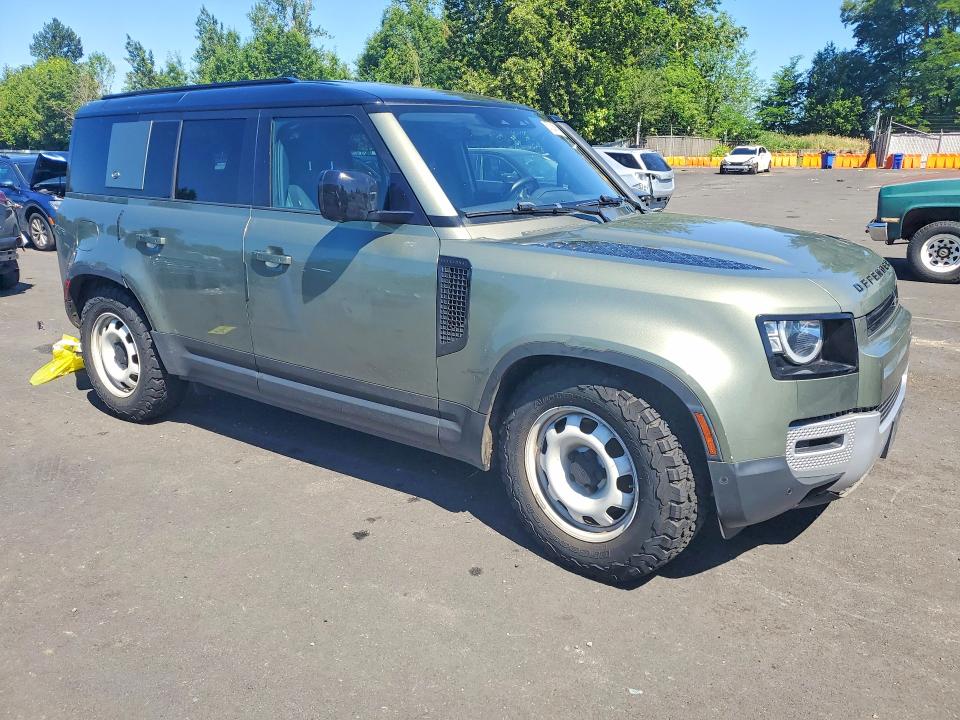 2021 Land rover Defender VIN SALEK7RX9M2044378 COPART salvage auction — MINOR DENT/SCRATCHES, Or - Dealer Only Clean Title (P), sold $24,800 on 2026-07-29 (photo 4)