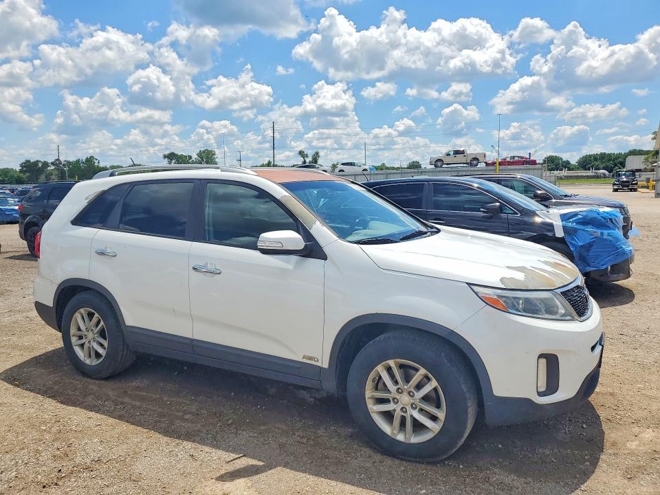 2014 Kia VIN 5XYKTCA6XEG441530 COPART salvage auction — MINOR DENT/SCRATCHES, Ia - Certificate Of Title, sold $600 on 2026-07-17 (photo 4)