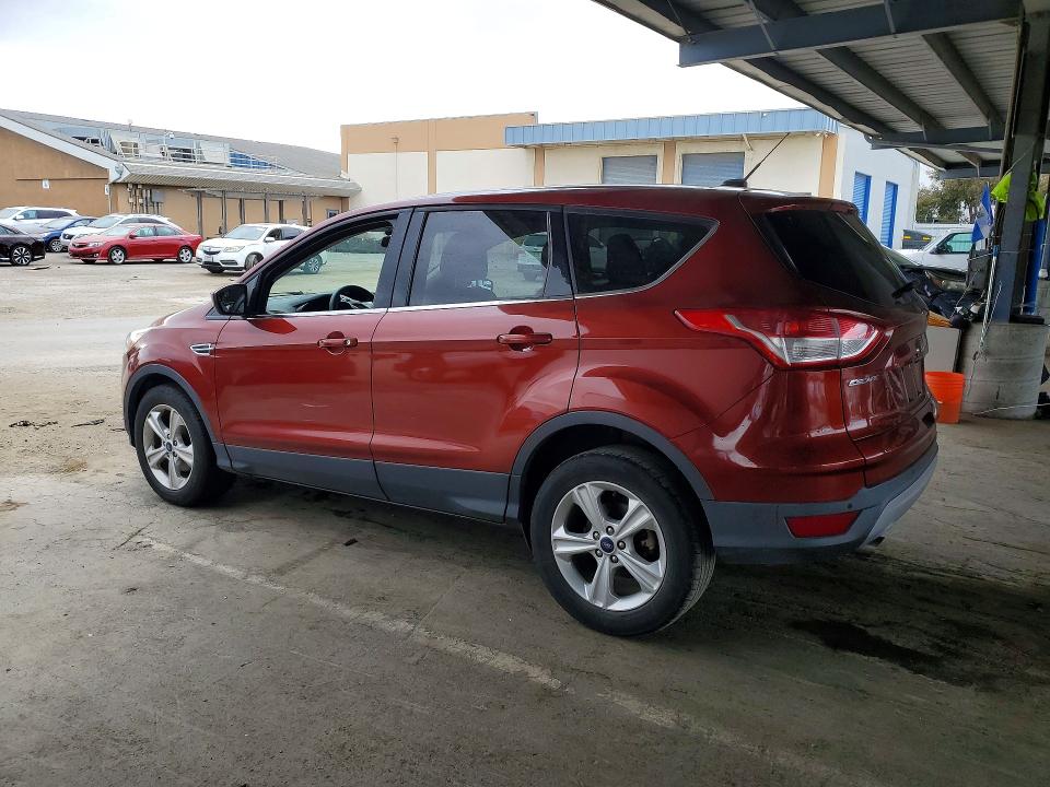 2015 Ford Escape VIN 1FMCU0GX1FUB33433 COPART salvage auction — MECHANICAL, Ca - Dis/Dlr/Exp Only Clean Title, sold $425 on 2026-07-02 (photo 2)