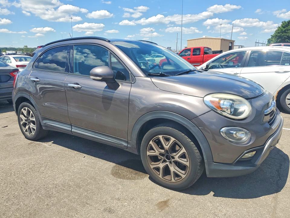 2016 Fiat VIN ZFBCFXCT0GP374090 COPART salvage auction — MINOR DENT/SCRATCHES, Oh - Certificate Of Title, sold $625 on 2026-07-20 (photo 4)