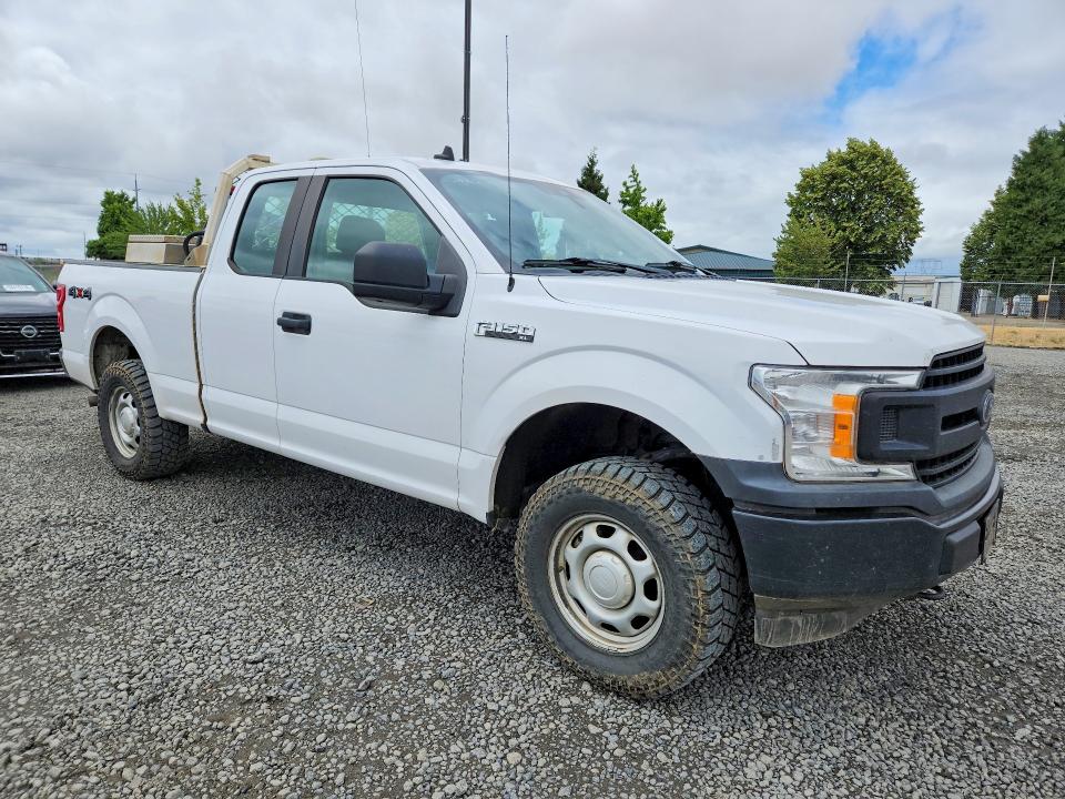 2020 Ford F-150 VIN 1FTFX1E41LKE65449 COPART salvage auction — MINOR DENT/SCRATCHES, Or - Certificate Of Title, sold $7,300 on 2026-07-02 (photo 4)