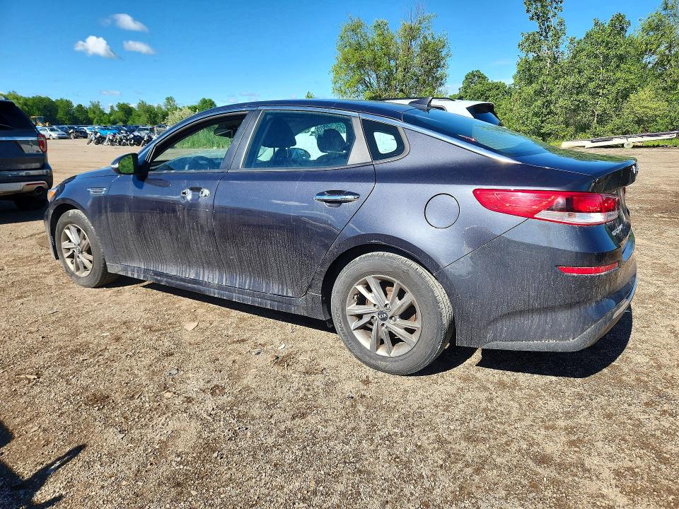 2019 Kia Optima VIN 5XXGT4L32KG329884 COPART salvage auction — VANDALISM, OH - CERT OF TITLE-SALVAGE, sold $825 on 2026-07-02 (photo 2)