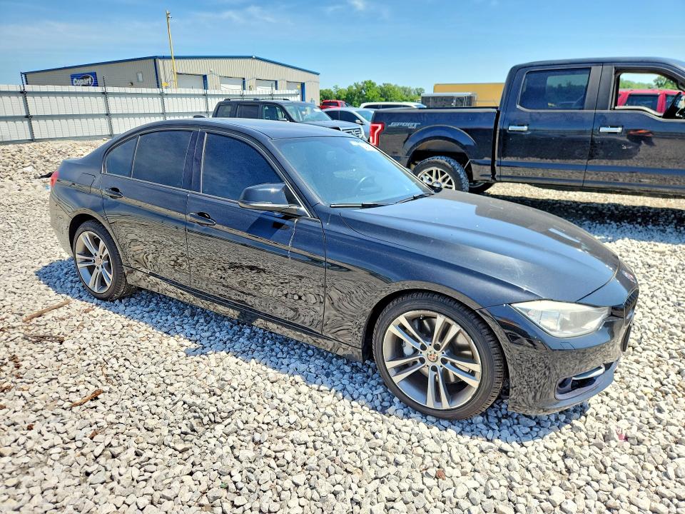 2013 BMW VIN WBA3B9C5XDF586922 COPART salvage auction — FRONT END, IL - SALVAGE CERTIFICATE, sold $1,450 on 2026-07-08 (photo 4)