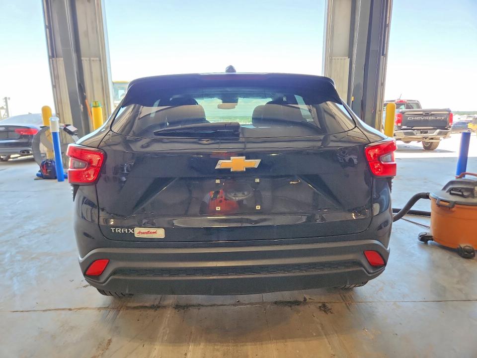 2024 Chevrolet VIN KL77LFE25RC148687 COPART salvage auction — HAIL, Ne - Cert Of Title-Salvage, sold $6,600 on 2026-07-21 (photo 6)