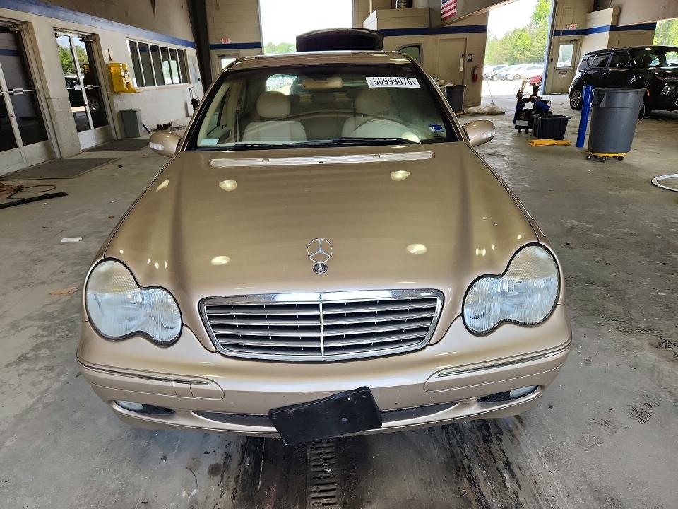 2004 Mercedes-benz C-klasse VIN WDBRF61J14A585508 COPART salvage auction — Burn Interior, Va - Cert Of Title - Salvage, sold $325 on 2026-07-17 (photo 5)