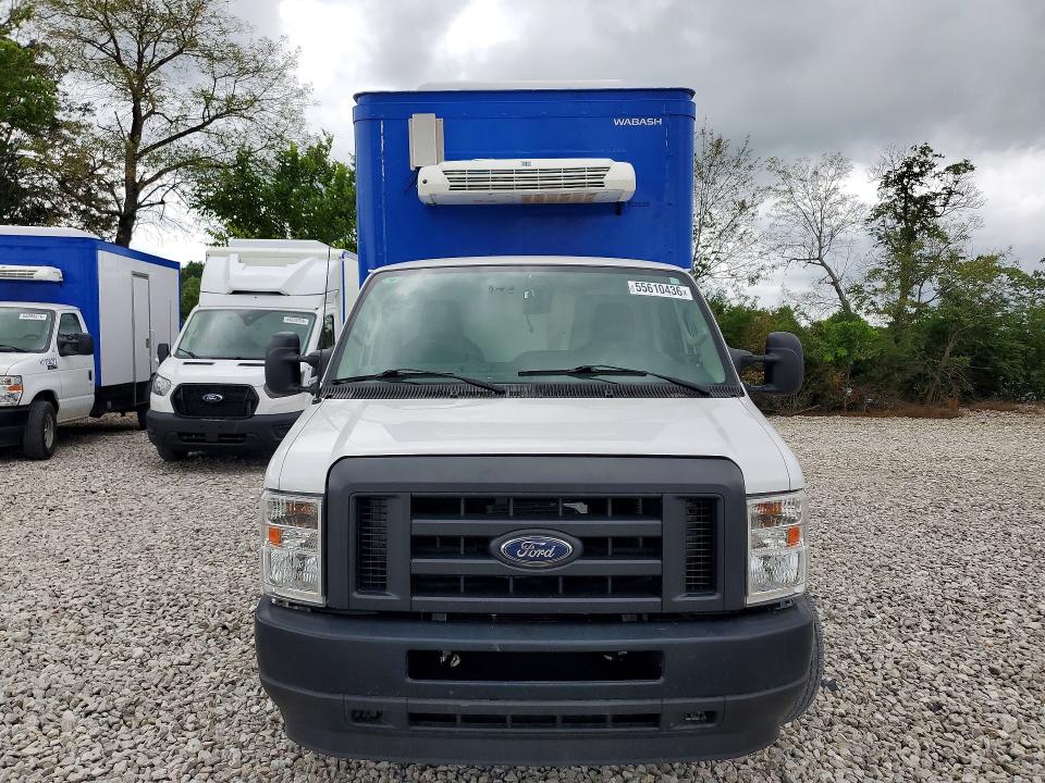 2023 Ford E-350 VIN 1FDWE3FK5PDD09760 COPART salvage auction — MINOR DENT/SCRATCHES, Oh - Certificate Of Title, sold $11,500 on 2026-07-27 (photo 5)