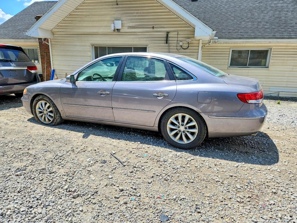 2006 Hyundai Azera VIN KMHFC46FX6A085934 COPART salvage auction — NORMAL WEAR, Oh - Certificate Of Title, sold $450 on 2026-07-29 (photo 2)