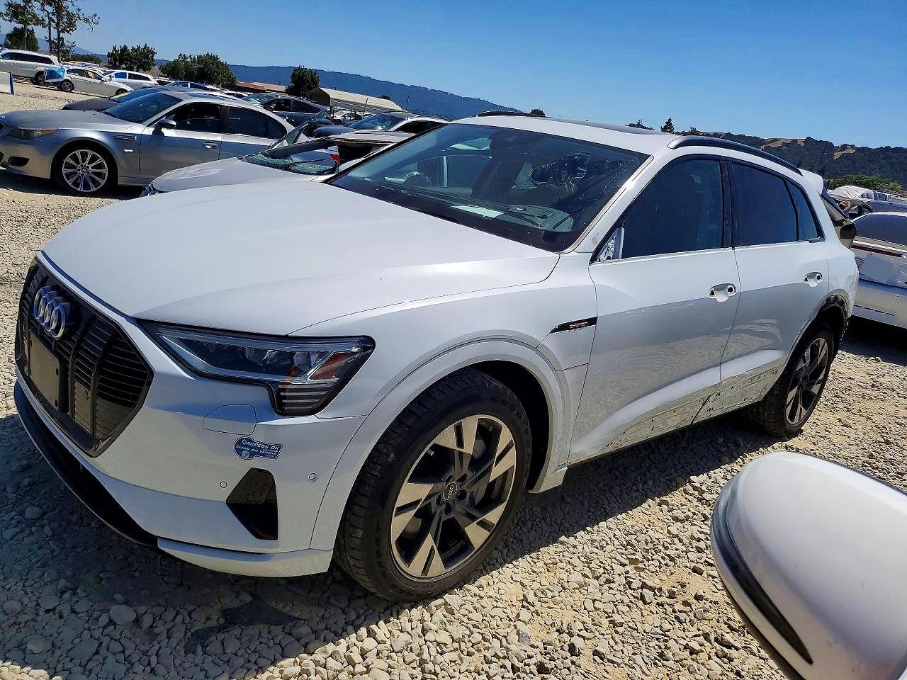 2021 Audi e-tron VIN WA1AAAGE4MB022841 — COPART salvage auction photo