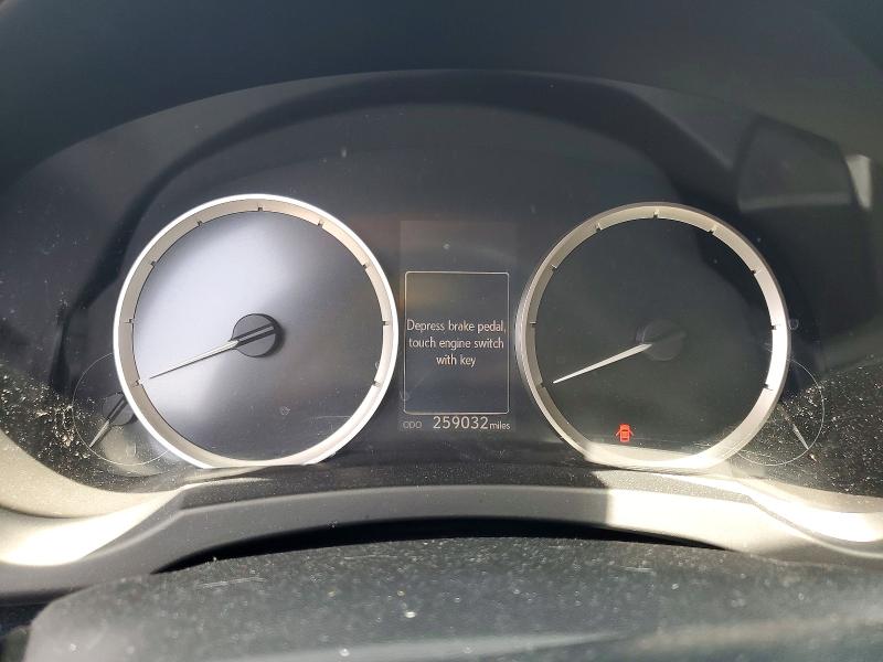 2014 Lexus Is VIN JTHCF1D29E5002335 COPART salvage auction — MINOR DENT/SCRATCHES, Va - Certificate Of Title, sold $1,150 on 2026-07-30 (photo 9)