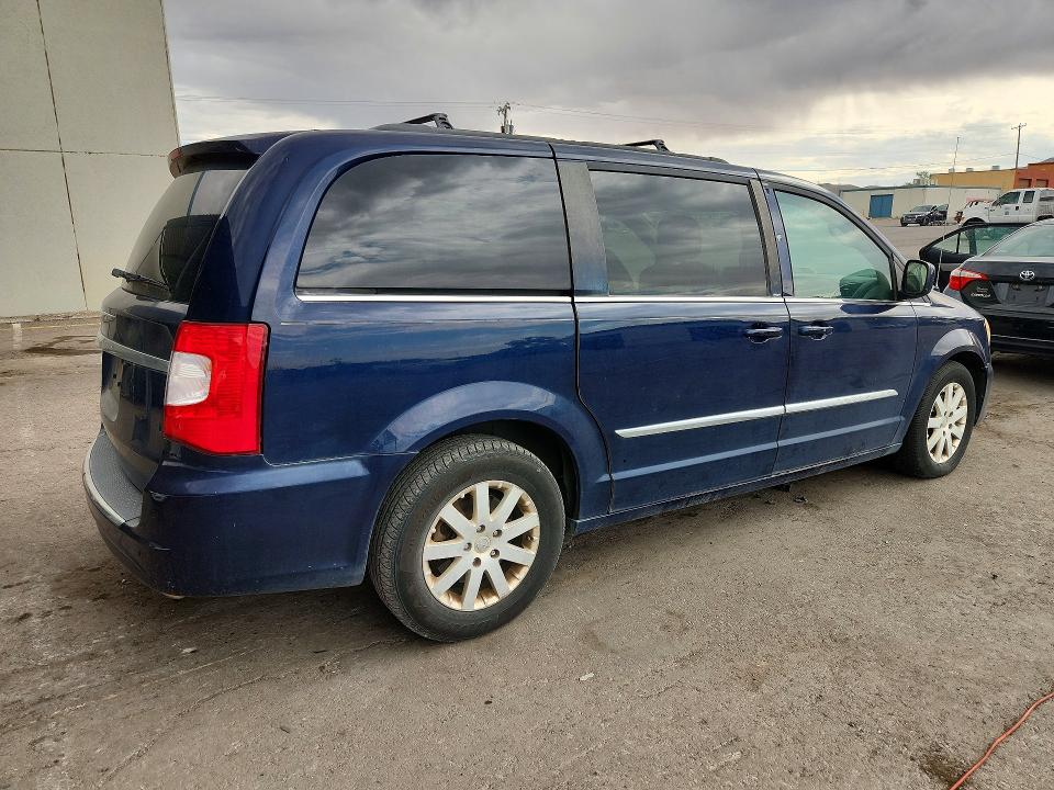 2014 Chrysler VIN 2C4RC1BG2ER198821 COPART salvage auction — SIDE, Tx - Salvage Vehicle Title, sold $125 on 2026-07-31 (photo 3)