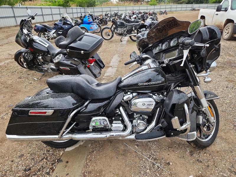 2017 Harley-davidson Fl VIN 1HD1KED11HB611426 COPART salvage auction — SIDE, IL - SALVAGE CERTIFICATE, sold $4,600 on 2026-07-09 (photo 1)