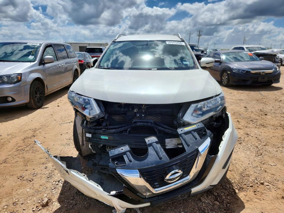 2017 Nissan VIN JN8AT2MT1HW380409 COPART salvage auction — FRONT END, Tx - Salvage Vehicle Title, sold $1,350 on 2026-07-02 (photo 5)