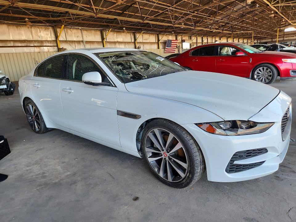 2020 Jaguar Xe VIN SAJAE4FX1LCP62937 COPART salvage auction — NORMAL WEAR, Nv - Certificate Of Title (P), sold $4,450 on 2026-07-06 (photo 4)