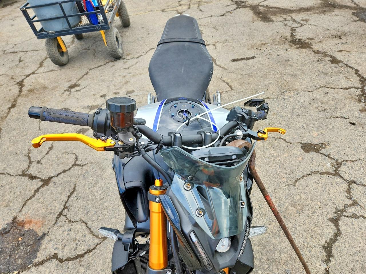2023 Yamaha MT09 VIN JYARN72E7PA001348 COPART salvage auction — Side, PA - CERTIFICATE OF SALVAGE, sold $2,650 on 2026-07-09 (photo 5)