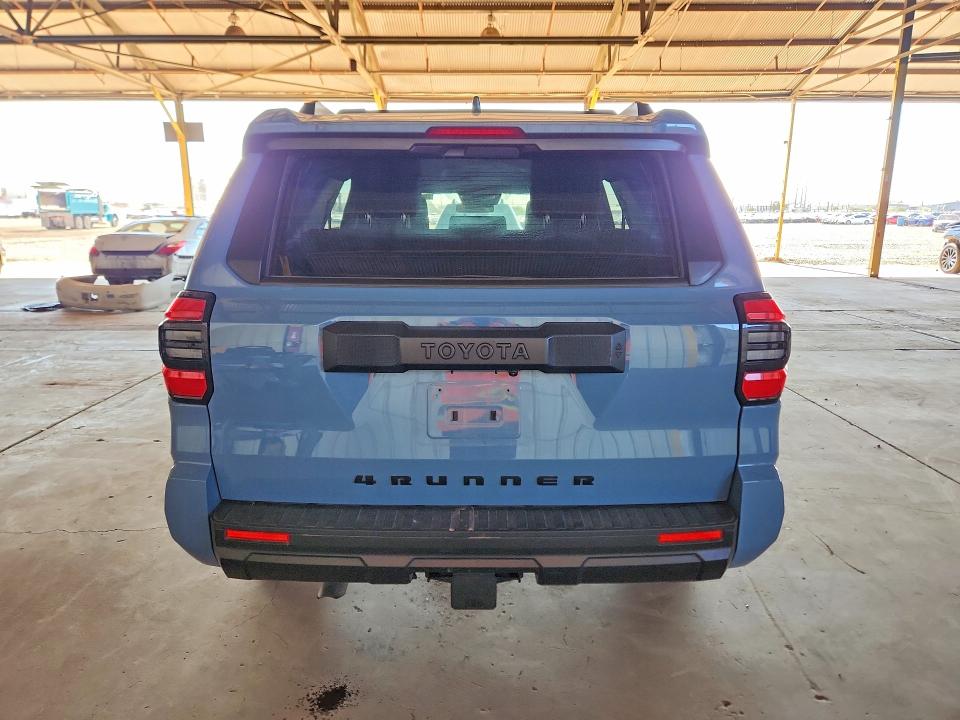 2025 Toyota 4runner VIN JTEVA5BR1S5005480 COPART salvage auction — NORMAL WEAR, Az - Cert Of Title - Salvage, sold $34,250 on 2026-07-04 (photo 6)