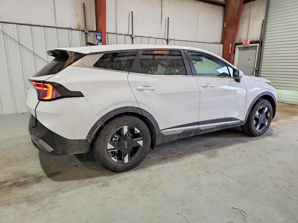 2026 Kia Sportage VIN 5XYK23DF8TG396647 COPART salvage auction — REAR END, LA - CERT OF TITLE-SALVAGE, sold $4,650 on 2026-07-15 (photo 3)