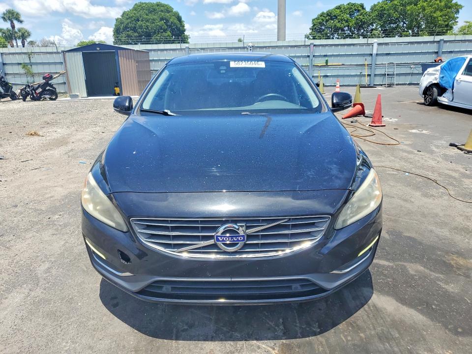 2016 Volvo S60 VIN LYV402FK0GB109805 COPART salvage auction — MINOR DENT/SCRATCHES, Salvage Title, sold $3,900 on 2026-07-21 (photo 5)