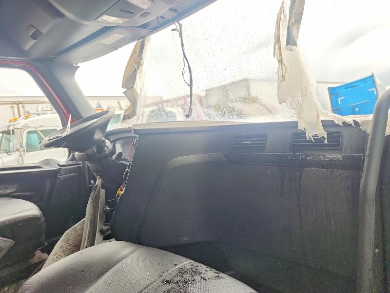 2023 Freightliner Cascadia 126 VIN 3AKJHHDR8PSUC6749 COPART salvage auction — ROLLOVER, CO - PUBLIC - SALVAGE TITLE, sold $13,700 on 2026-09-17 (photo 5)