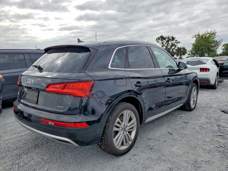 2019 Audi Q5 VIN WA1BNAFY6K2083979 COPART salvage auction — MINOR DENT/SCRATCHES, Fl - Cert Of Title Slvg Rebuildable, sold $9,900 on 2026-07-17 (photo 3)